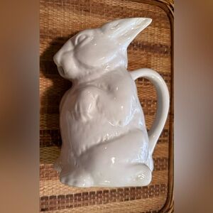 Marsh Industries Bunny Rabbit Water/ Juice Pitcher the Tall Ears Version
